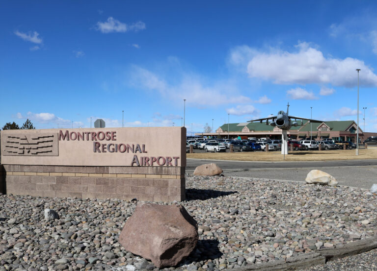 Montrose_Regional_Airport